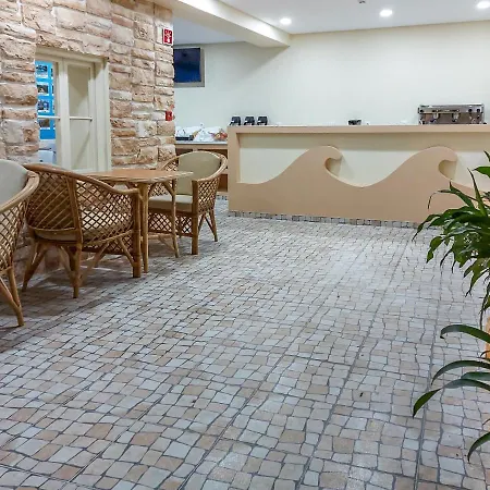 לינה וארוחת בוקר Zarco פונשל