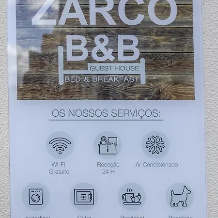 לינה וארוחת בוקר Zarco 3*